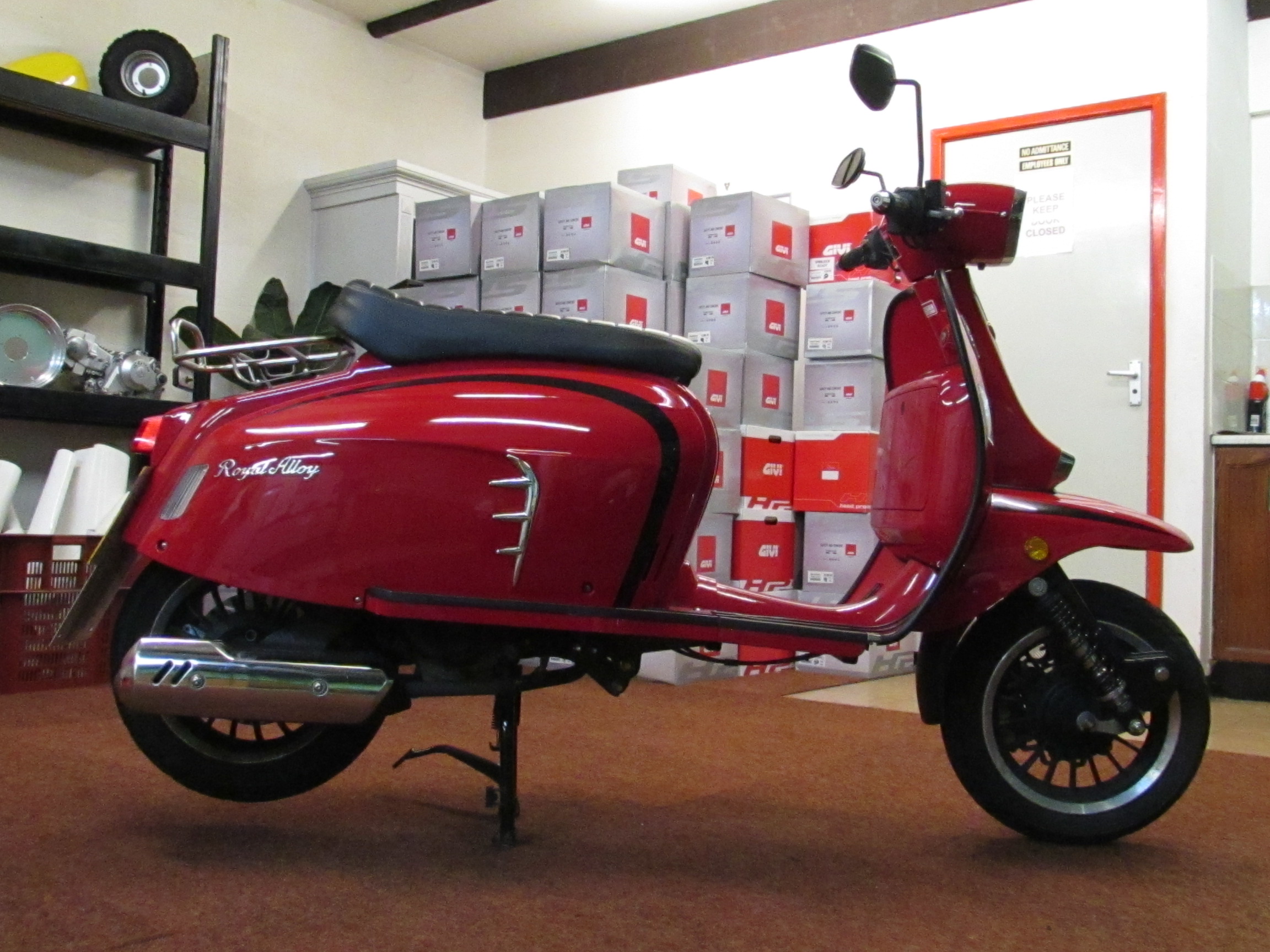ROYAL ALLOY GT125 AC Red SOLD