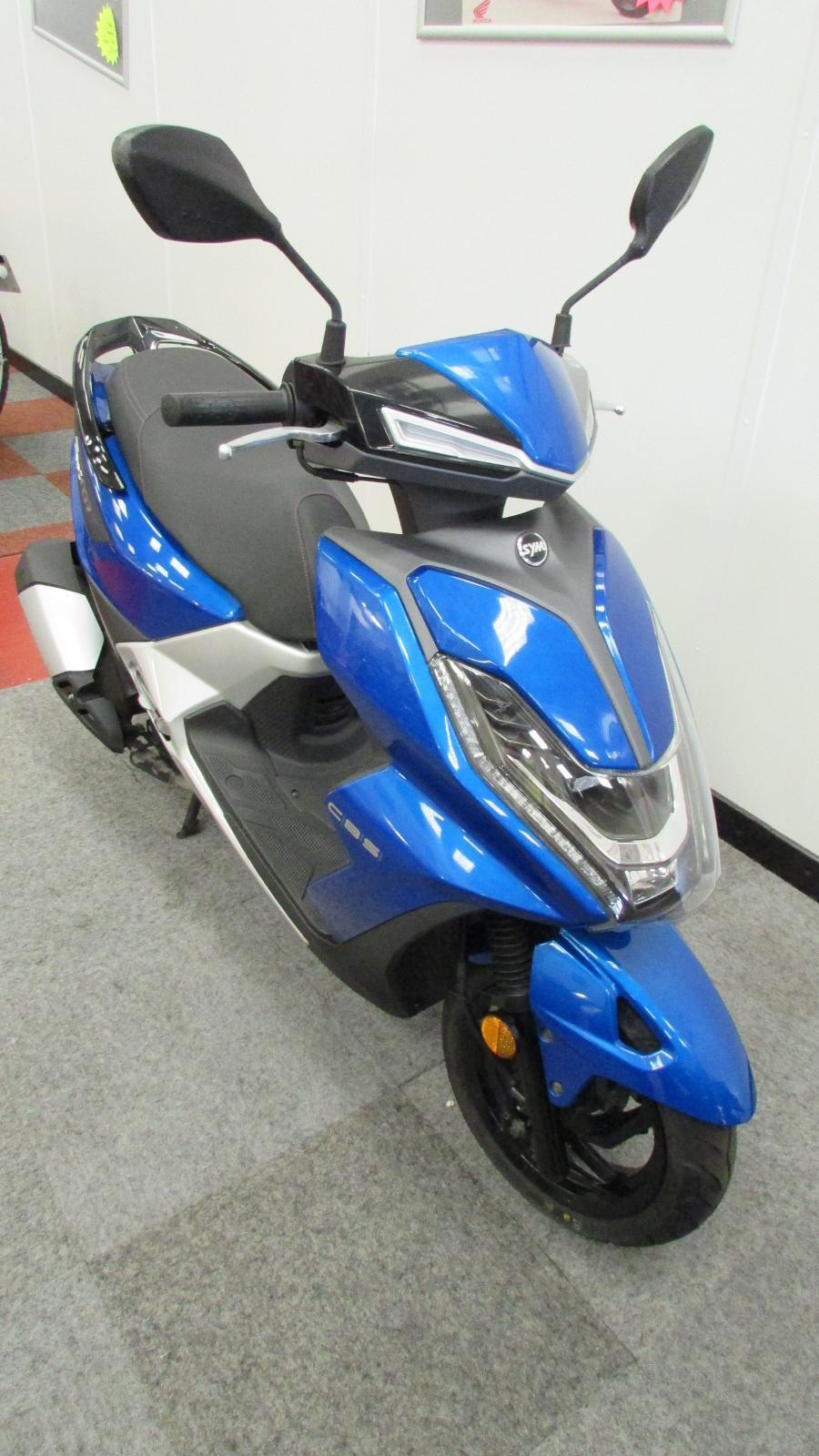 SYM FNX125 SCOOTER LOW MILES !!!! SOLD !!!!!!