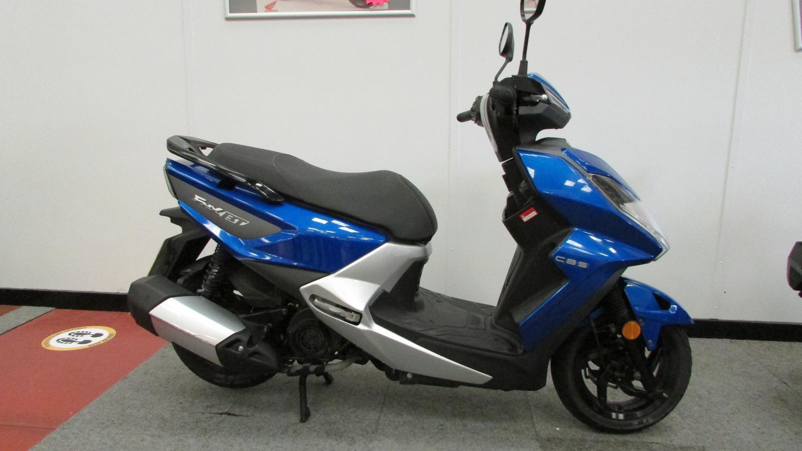 SYM FNX125 SCOOTER LOW MILES !!!! SOLD !!!!!!